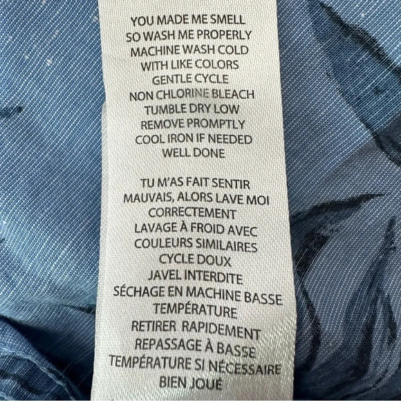 Travis Mathew Short Sleeve Button Up Shirt Medium Blue Tropical Leaf Print Golf - Picture 10 of 10